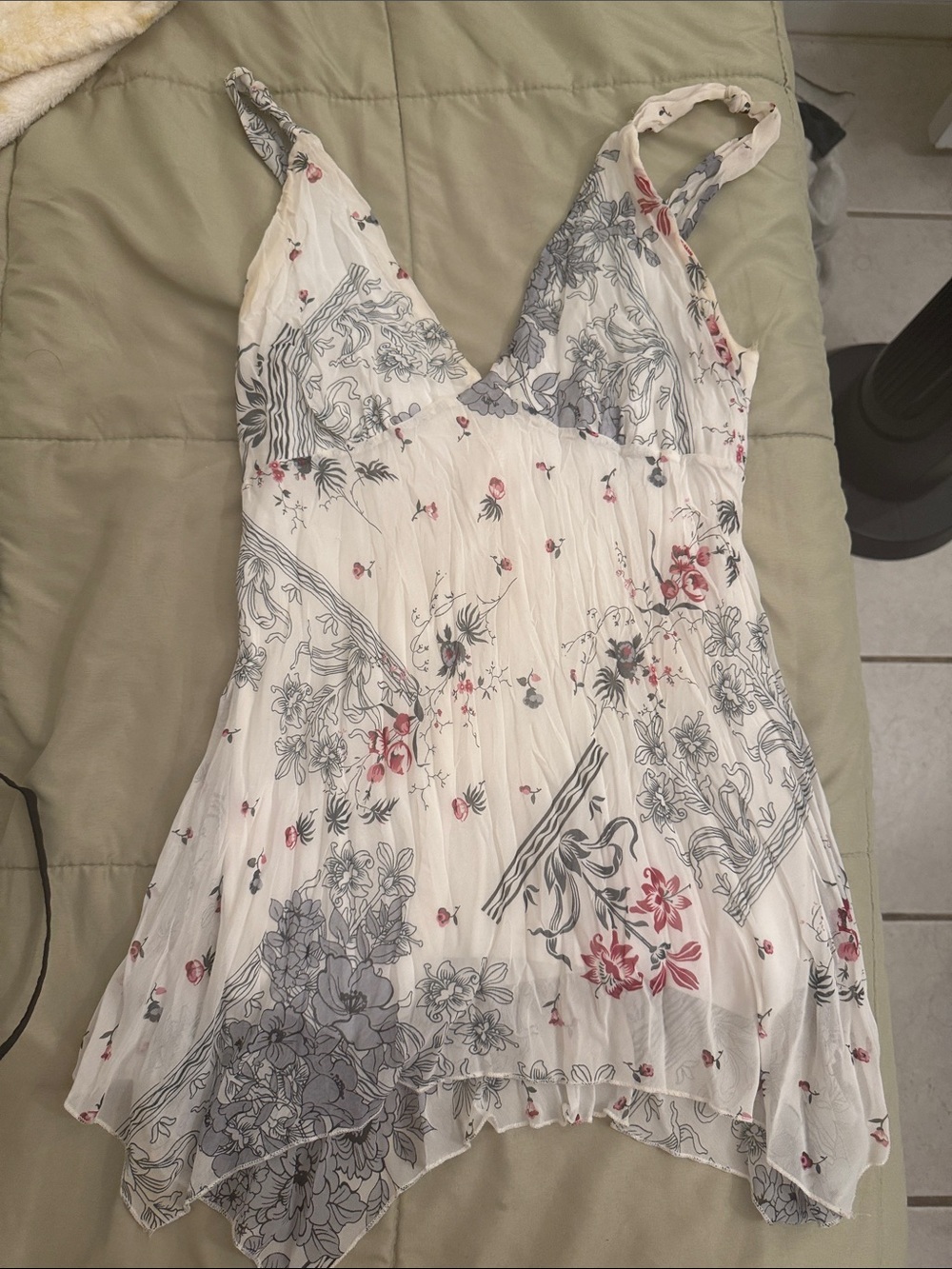 Floral V-Neck top in white with red & Gray Accents